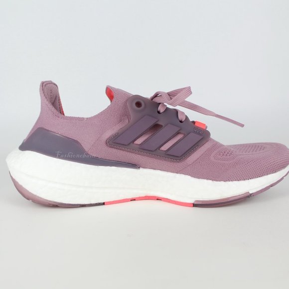 New Adidas Ultraboost 22 Running Sneaker - Picture 3 of 12